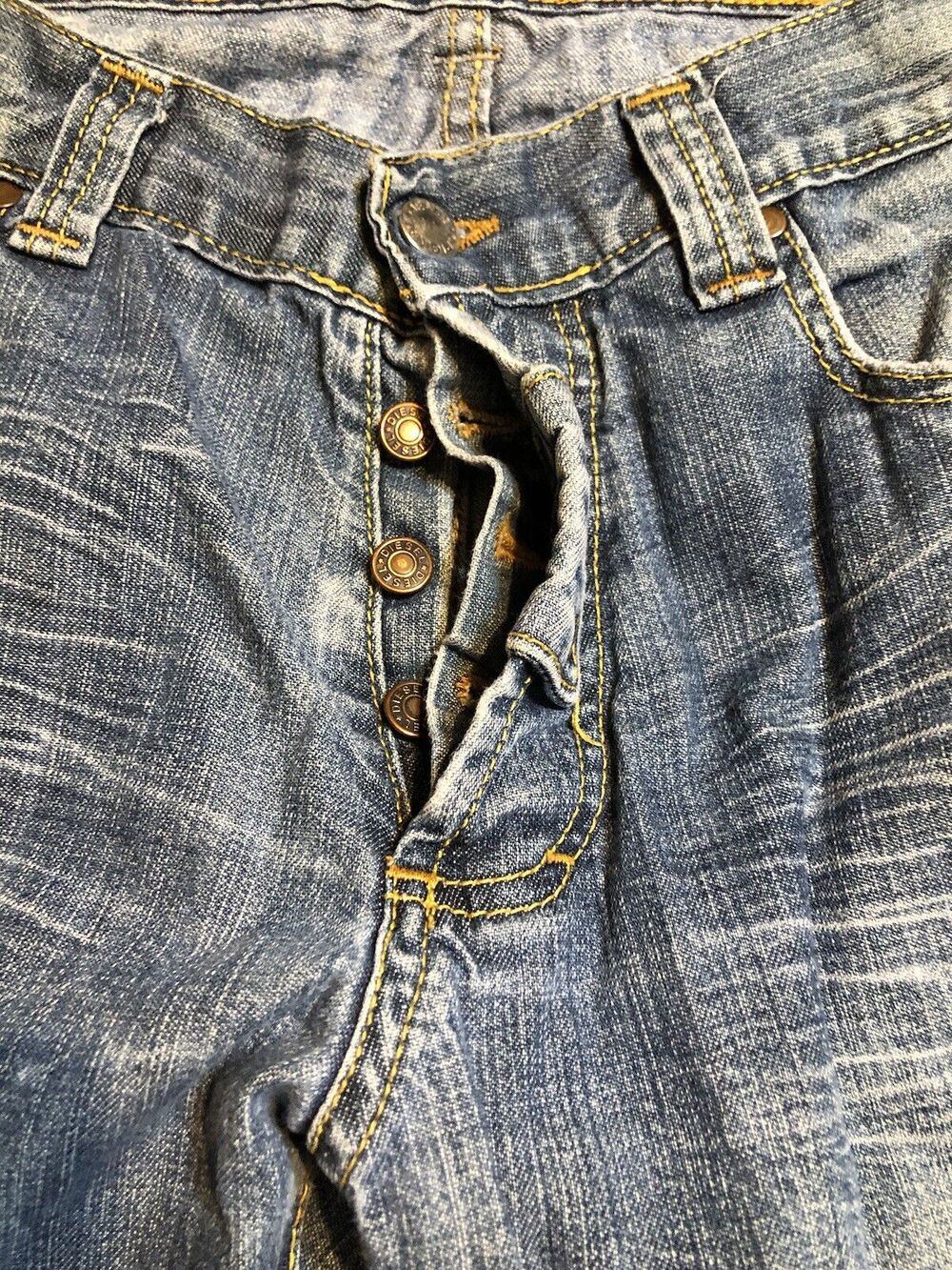 Diesel Industry Button Fly Size 36 x 33 Straight Leg Jeans Great Whiskers - Picture 2 of 8